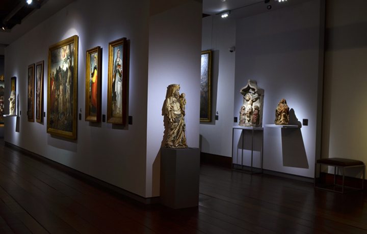 Museu de Alberto Sampaio_07_mas-sala.de.pintura.e.escultura1_94927543654d69c5f44d62
